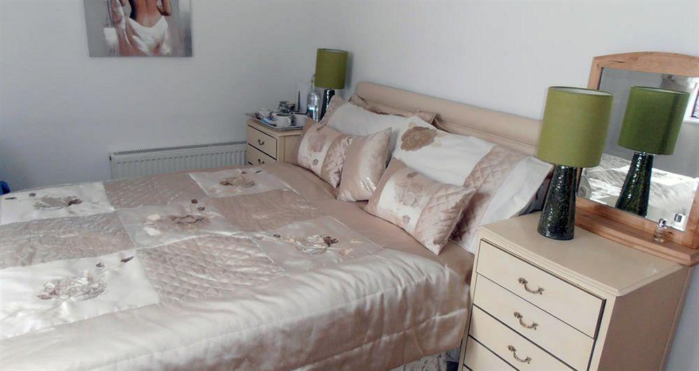 The Hideaway Suite Holiday Home Колчестер Экстерьер фото